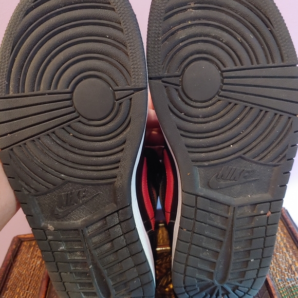 Nike Jordan's - Picture 9 of 10